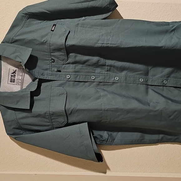 Duluth Trading Co Men's Green Shirt - Picture 1 of 5